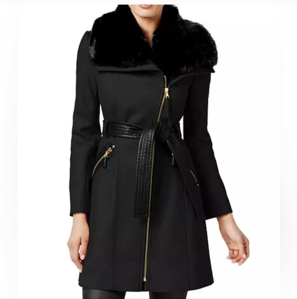 Via Spiga Zippered Black Women's Coat with Faux Fur